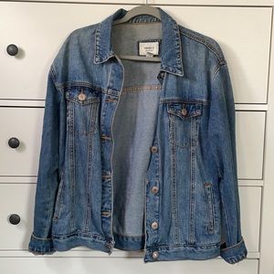 Oversized denim jacket